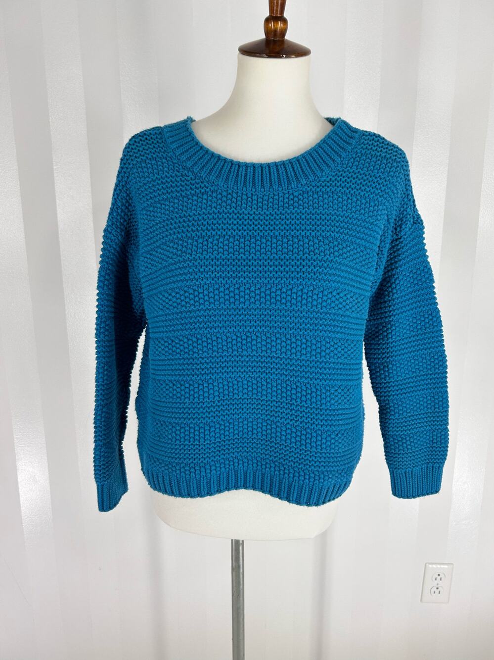 LOFT Women’s Blue Oversized Textured Chunky Knit Cropped Sweater Sz S